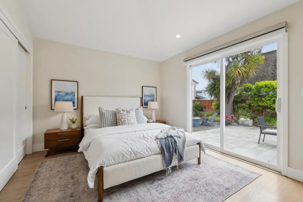 817 Railroad Avenue Half Moon Bay, CA 94019