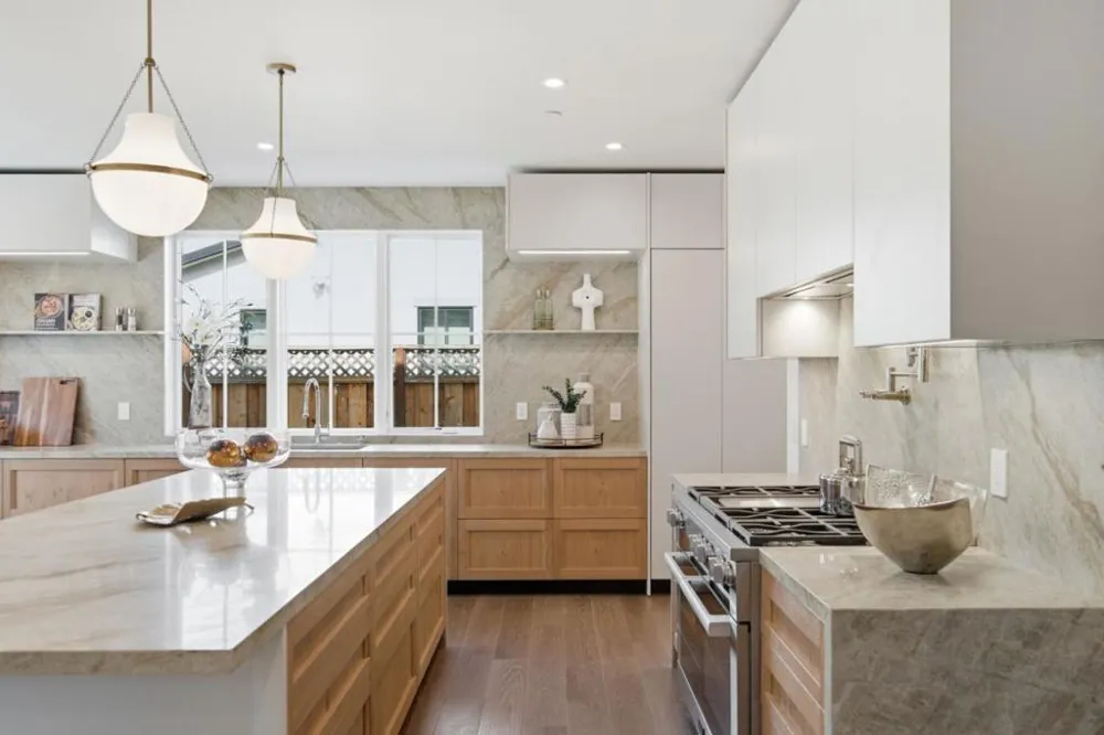 1033 Cortez Avenue Burlingame, CA 94010