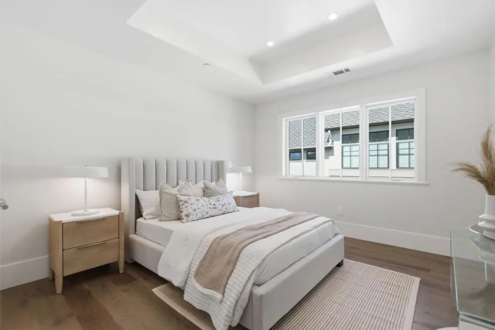 1033 Cortez Avenue Burlingame, CA 94010