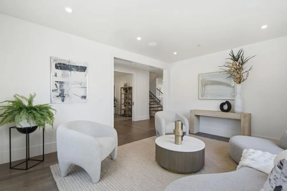1033 Cortez Avenue Burlingame, CA 94010