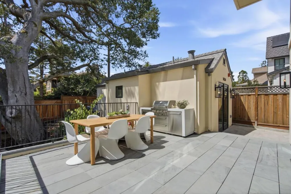1033 Cortez Avenue Burlingame, CA 94010