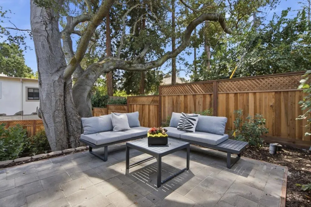 1033 Cortez Avenue Burlingame, CA 94010