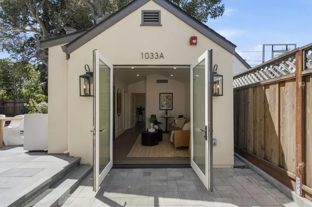 1033 Cortez Avenue Burlingame, CA 94010