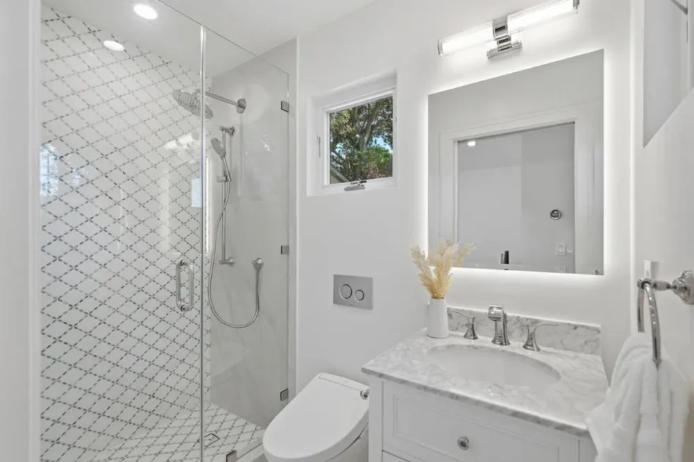 1033 Cortez Avenue Burlingame, CA 94010