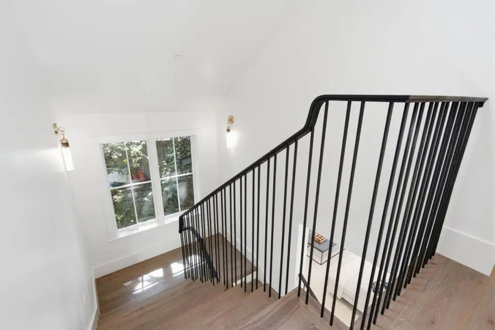 1033 Cortez Avenue Burlingame, CA 94010