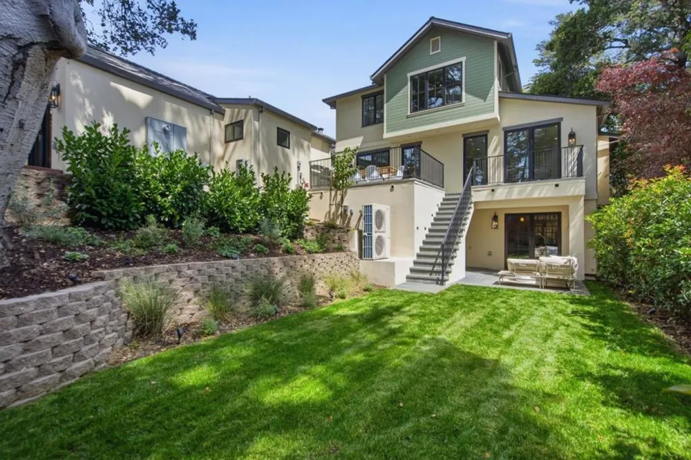 1033 Cortez Avenue Burlingame, CA 94010