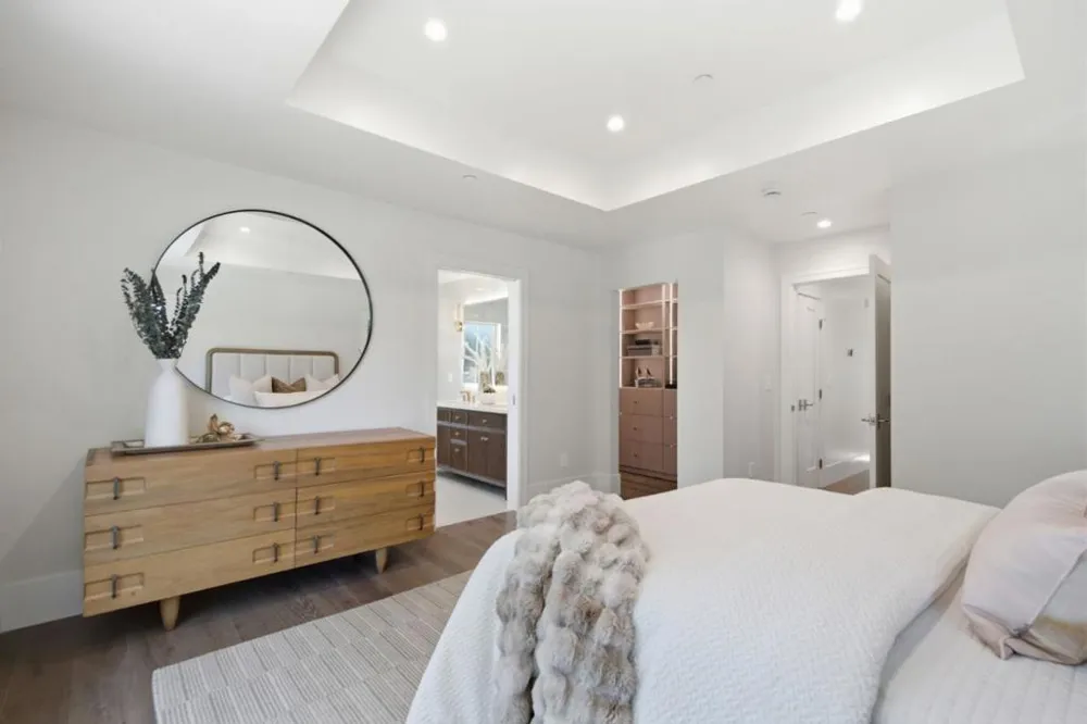 1033 Cortez Avenue Burlingame, CA 94010