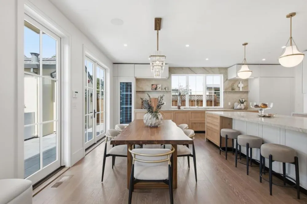 1033 Cortez Avenue Burlingame, CA 94010