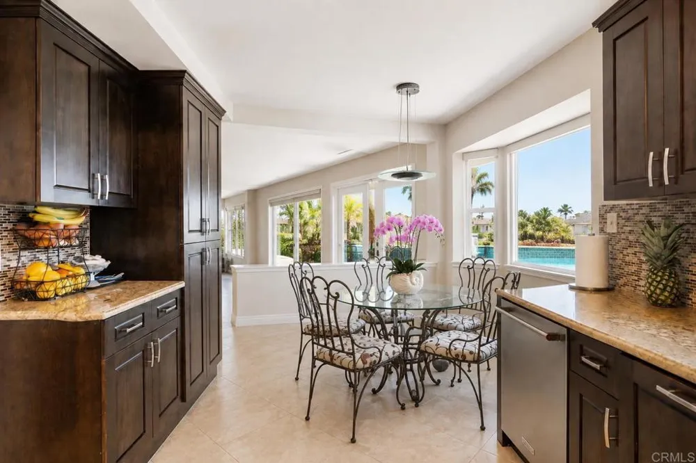 1588 Bella Vista Dr. Encinitas, CA 92024