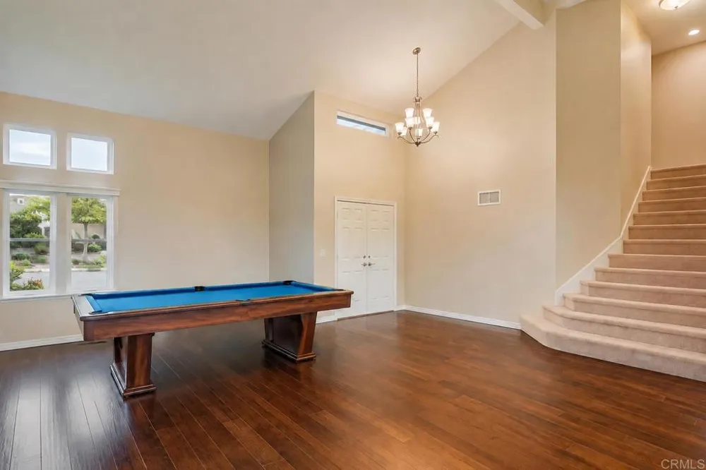 1588 Bella Vista Dr. Encinitas, CA 92024