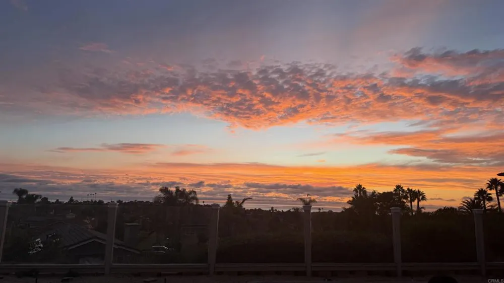 1588 Bella Vista Dr. Encinitas, CA 92024