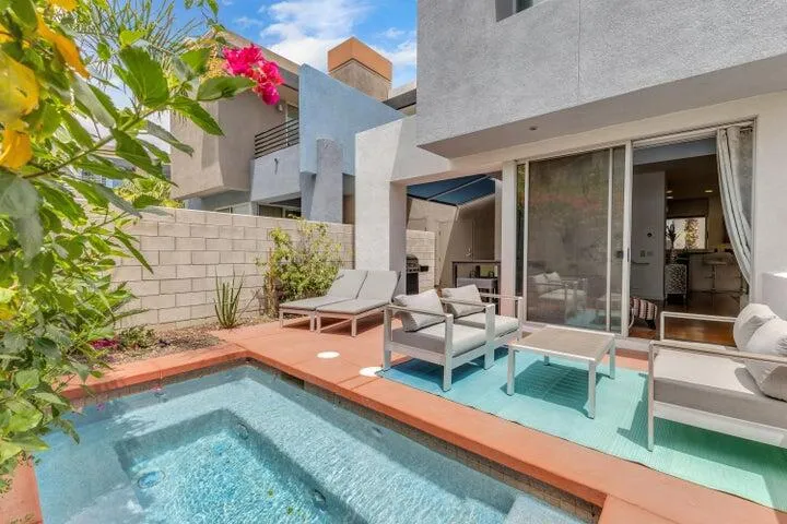 3563 Penny Lane Palm Springs, CA 92262