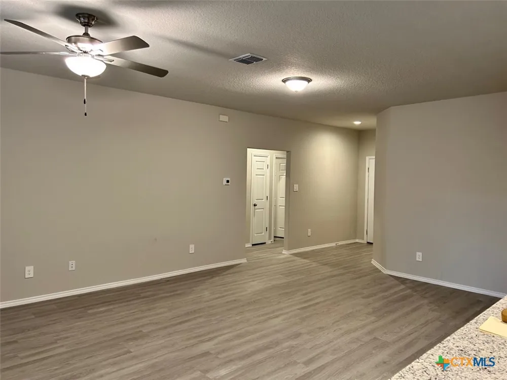 3208 Ridge Rover Seguin, TX 78155