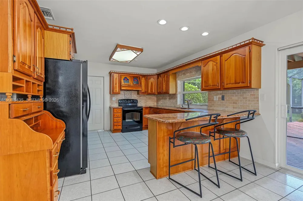 17721 SW 93rd Ave Palmetto Bay, FL 33157