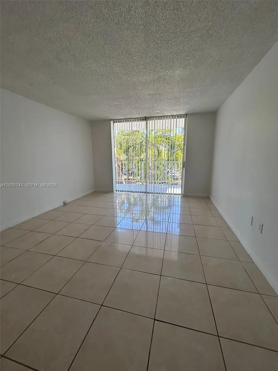 496 NW 165th St Rd #D-310 Miami, FL 33169