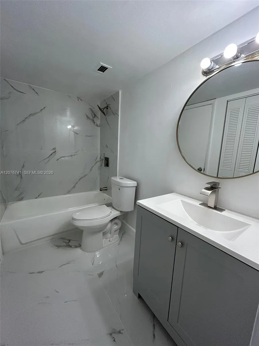 496 NW 165th St Rd #D-310 Miami, FL 33169