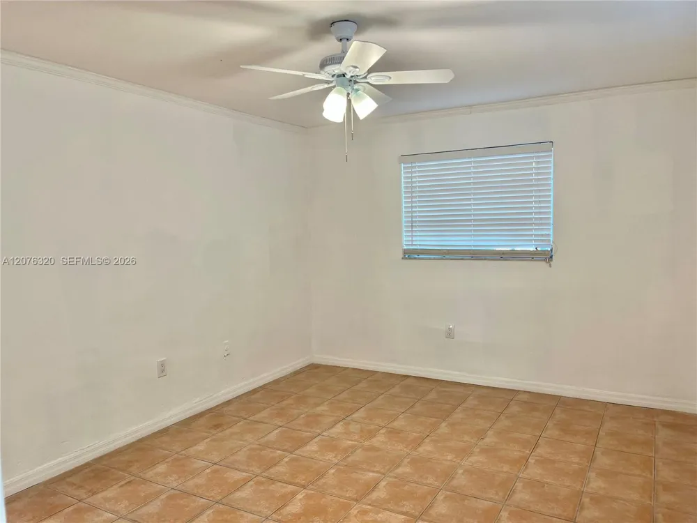 251 Galen Dr #101E Key Biscayne, FL 33149