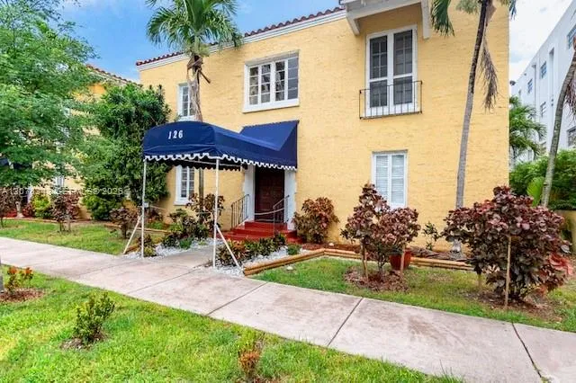124 Mendoza Ave #4 Coral Gables, FL 33134