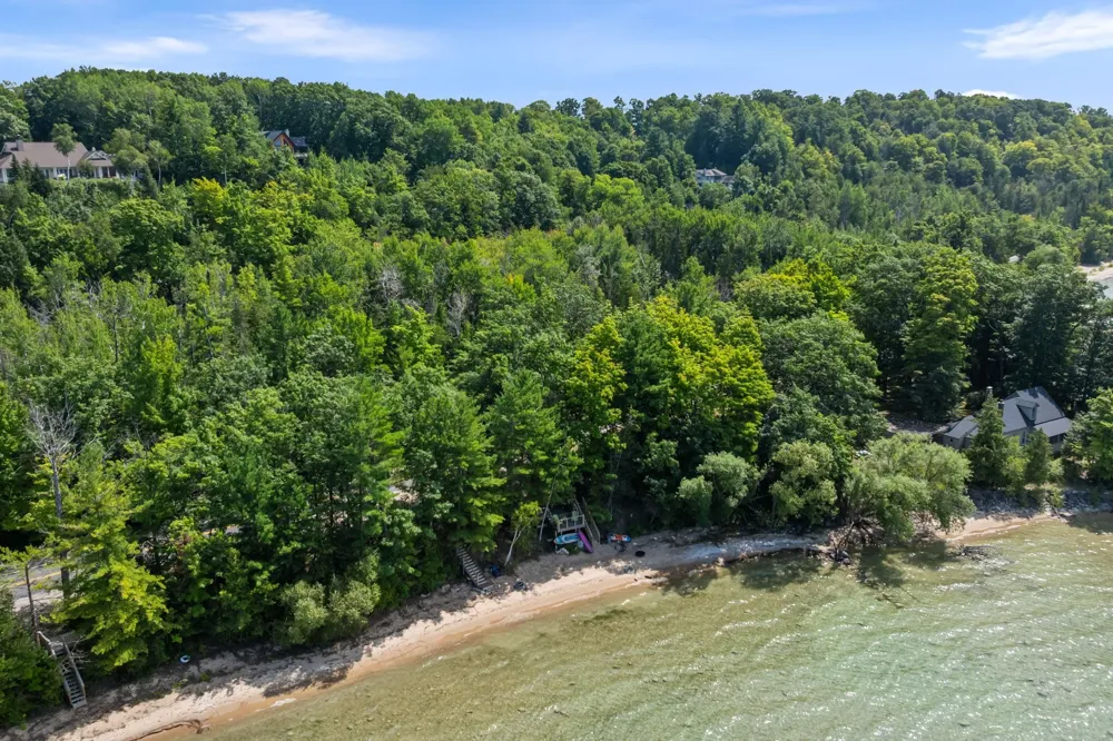 875 Lost Nations Trail Peninsula Township, MI 49686