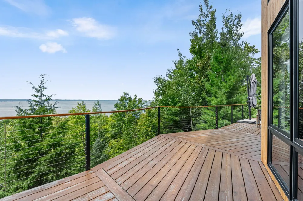 875 Lost Nations Trail Peninsula Township, MI 49686