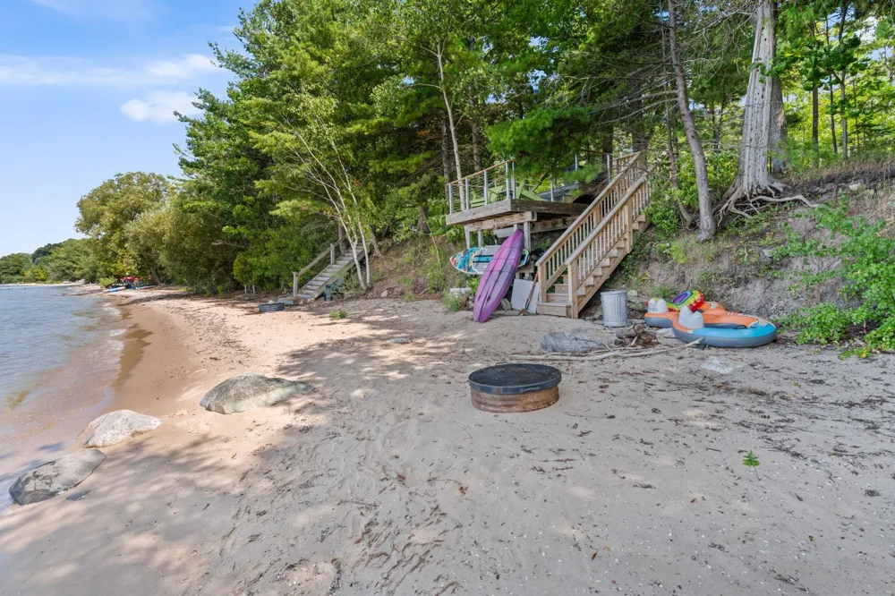 875 Lost Nations Trail Peninsula Township, MI 49686