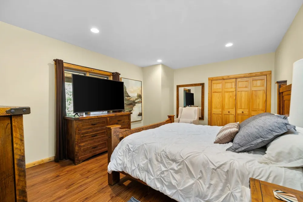8787 Wheeler Pines Drive Whitewater Township, MI 49690