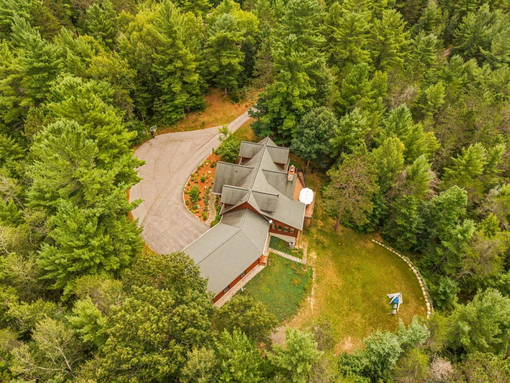 8787 Wheeler Pines Drive Whitewater Township, MI 49690