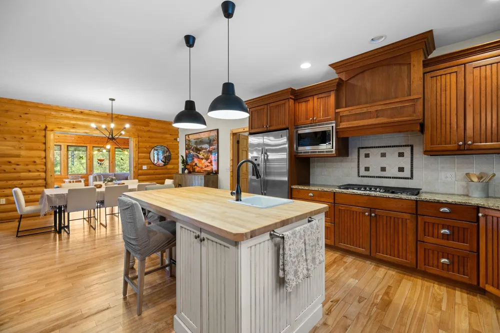 8787 Wheeler Pines Drive Whitewater Township, MI 49690