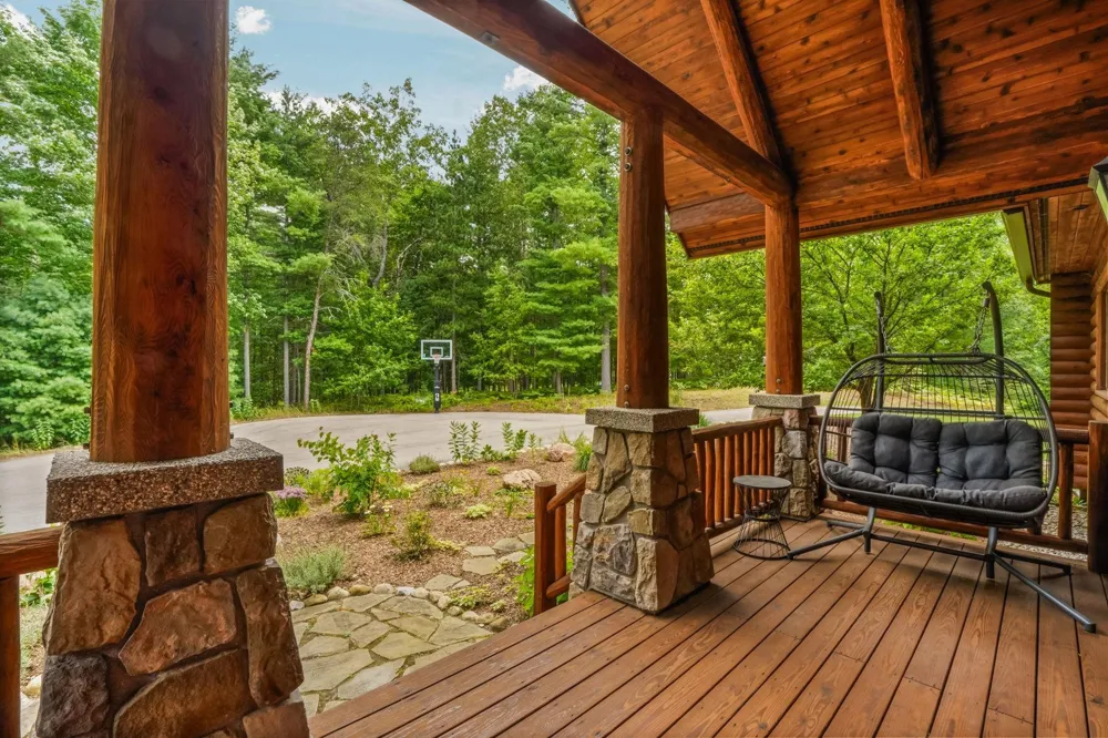 8787 Wheeler Pines Drive Whitewater Township, MI 49690
