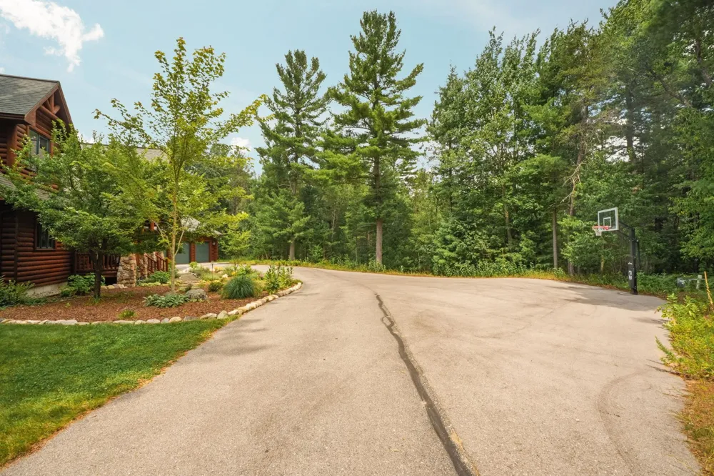 8787 Wheeler Pines Drive Whitewater Township, MI 49690