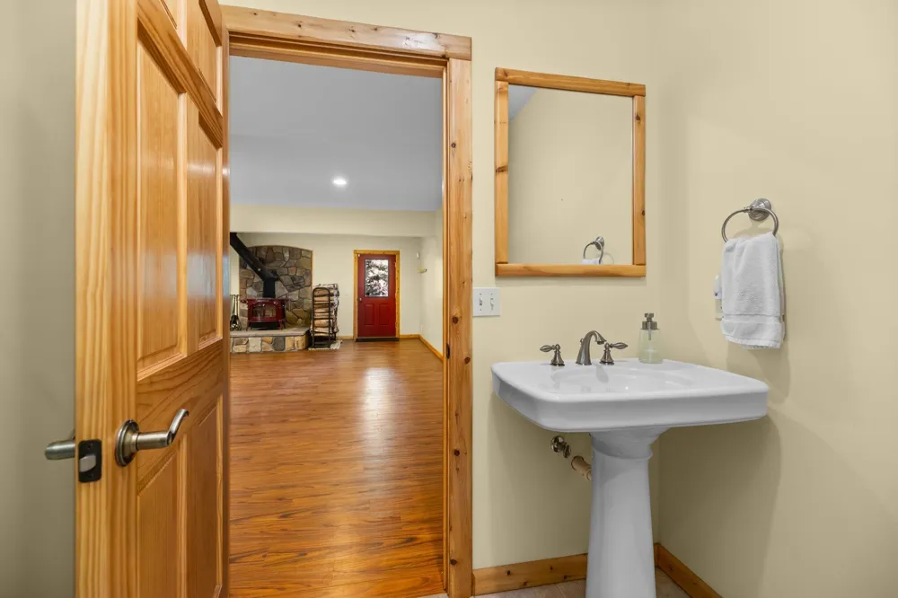 8787 Wheeler Pines Drive Whitewater Township, MI 49690