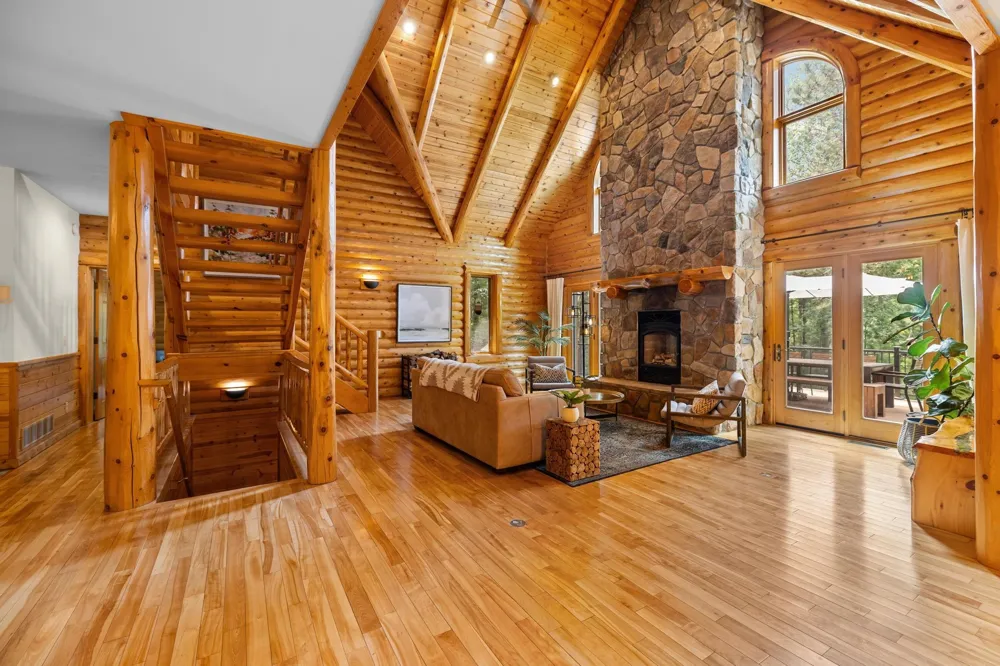 8787 Wheeler Pines Drive Whitewater Township, MI 49690
