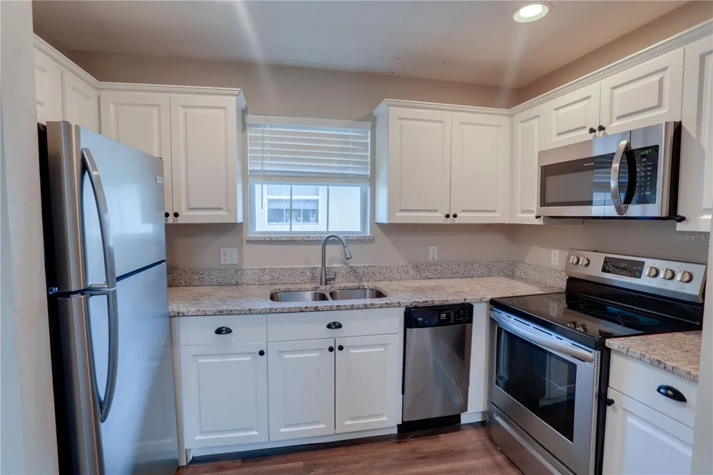 14222 SONCO AVENUE Windermere, FL 34786