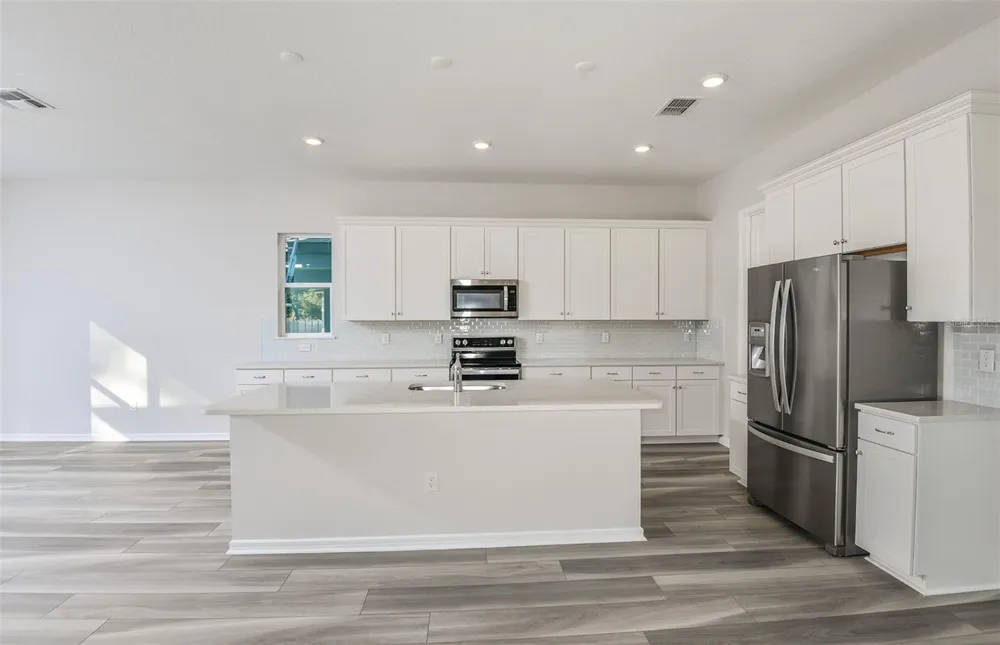 4718 HARRINGTON FIELDS DRIVE Davenport, FL 33837