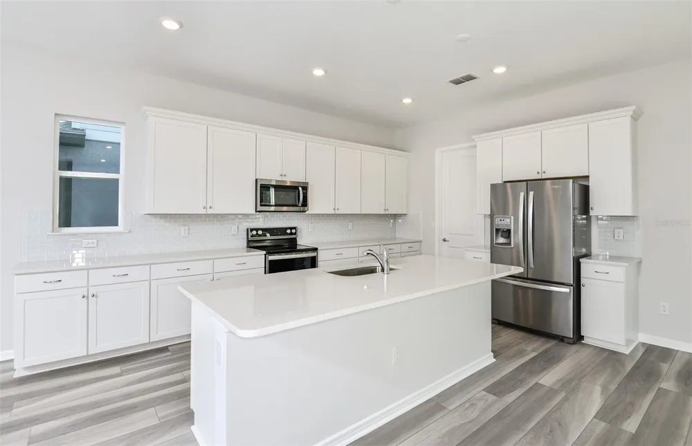 4718 HARRINGTON FIELDS DRIVE Davenport, FL 33837