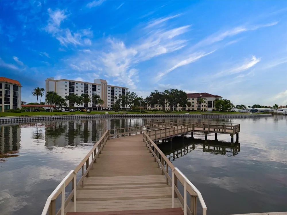 19029 US HIGHWAY 19 #26-204 Clearwater, FL 33764