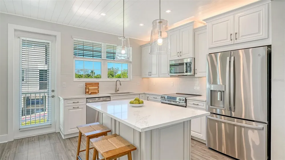 12435 DOCKSIDE TERRACE Cortez, FL 34215