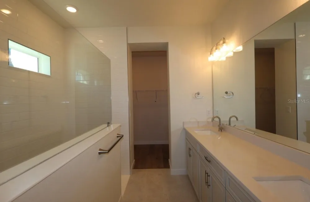 5166 CREEK SAND DRIVE Apollo Beach, FL 33572