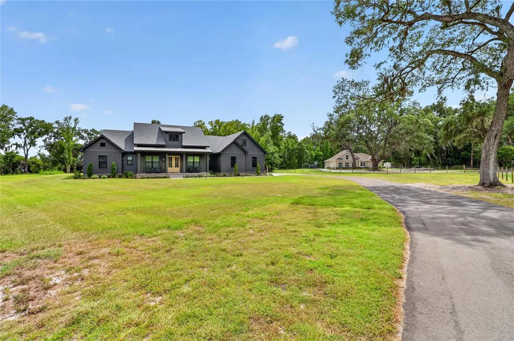 2398 GEORGE WHEELER ROAD Lakeland, FL 33810