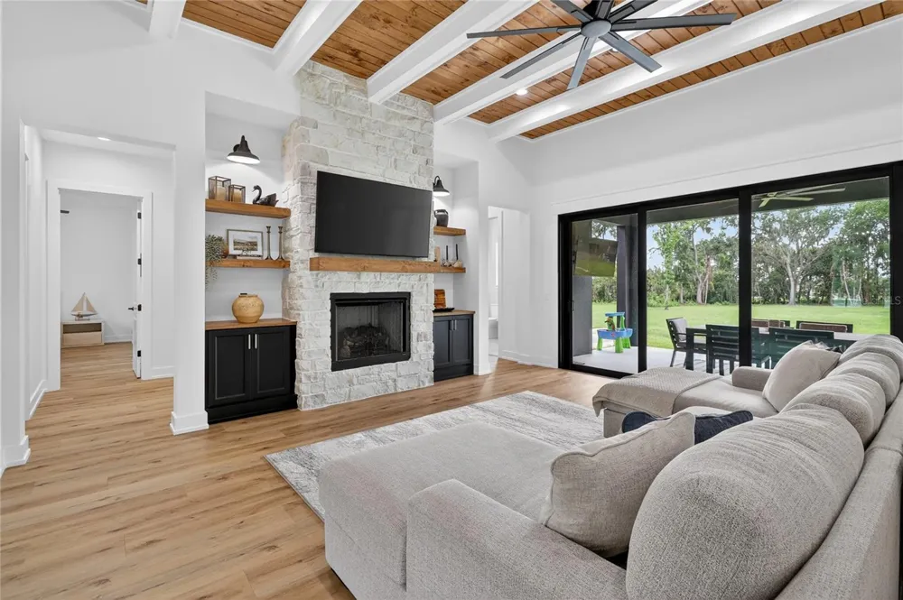 2398 GEORGE WHEELER ROAD Lakeland, FL 33810