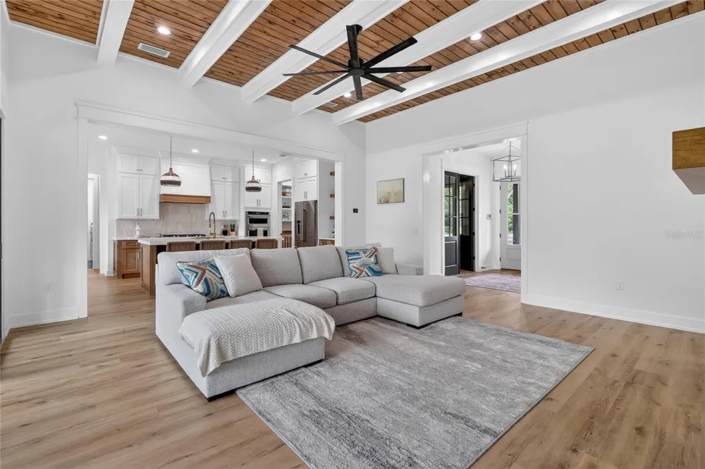 2398 GEORGE WHEELER ROAD Lakeland, FL 33810