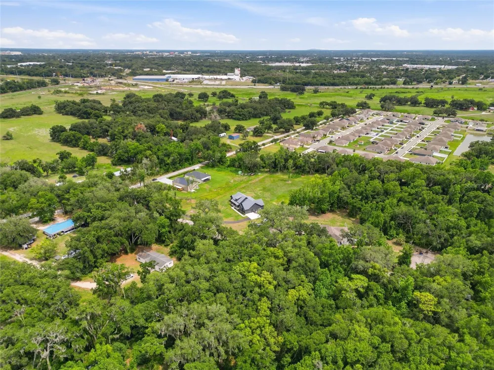 2398 GEORGE WHEELER ROAD Lakeland, FL 33810