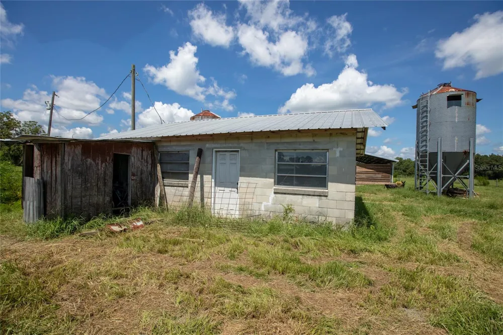 9284 NW CR  225 Starke, FL 32091