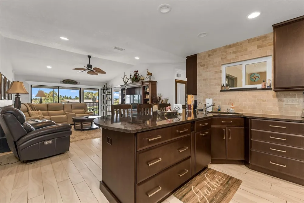 240 LEWIS CIRCLE #23 Punta Gorda, FL 33950