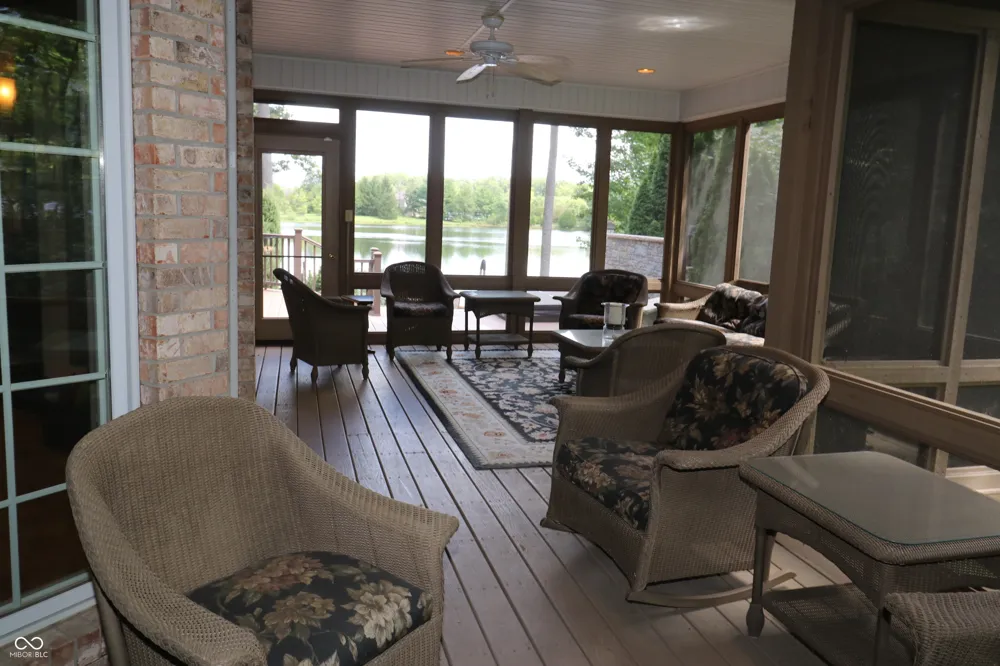 231 Lakeshore Drive Batesville, IN 47006