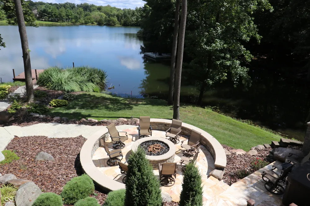 231 Lakeshore Drive Batesville, IN 47006