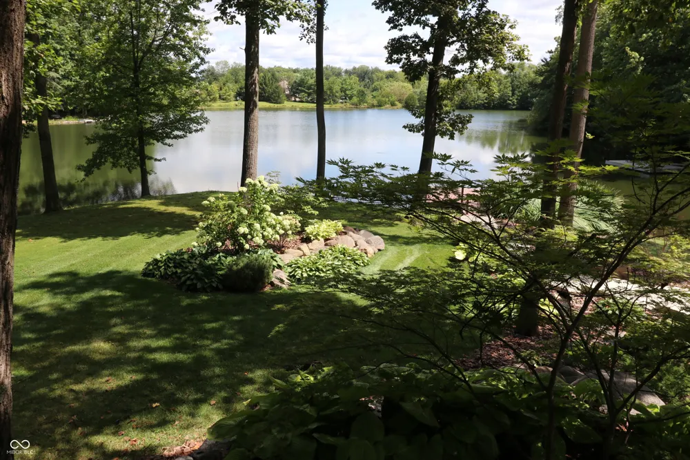 231 Lakeshore Drive Batesville, IN 47006