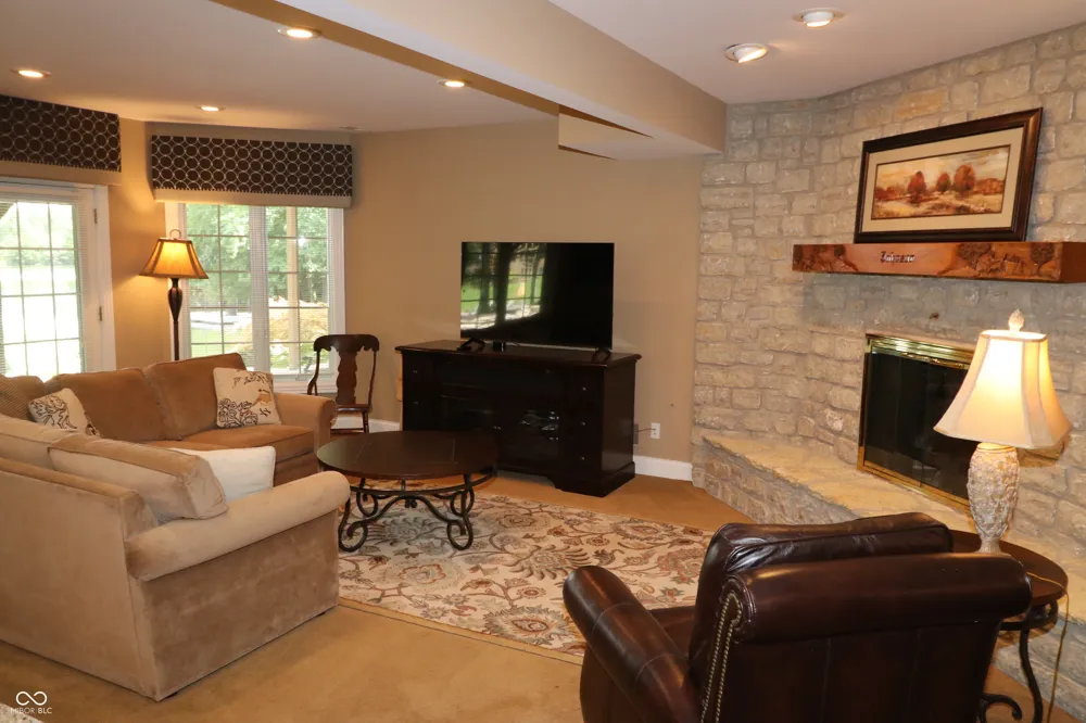 231 Lakeshore Drive Batesville, IN 47006