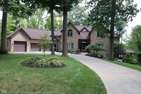 231 Lakeshore Drive