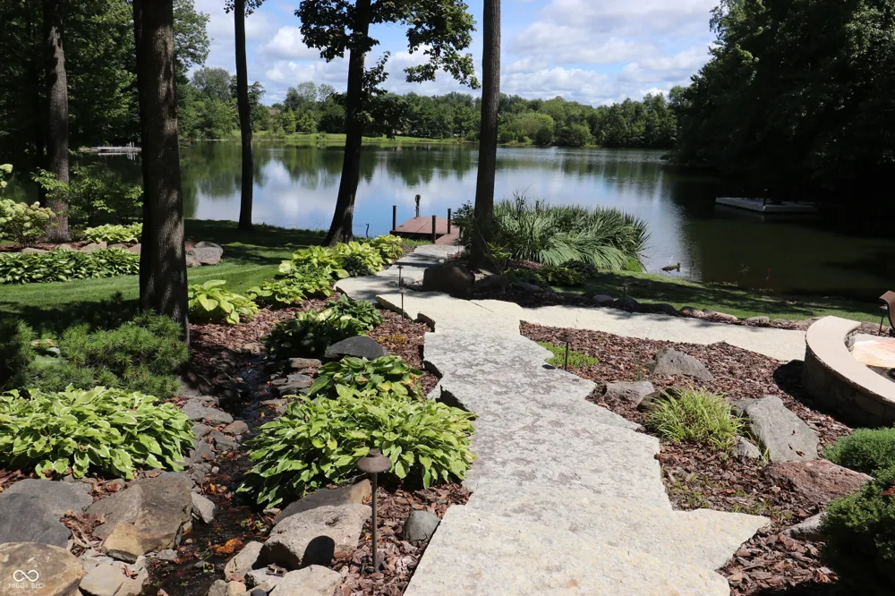 231 Lakeshore Drive Batesville, IN 47006